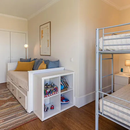 Estrela Duplex With Terrace 아파트 *